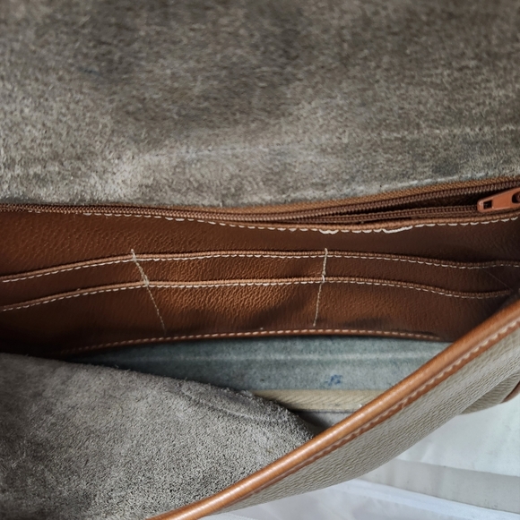 Dooney & Bourke Crossbody Purse - Picture 8 of 16